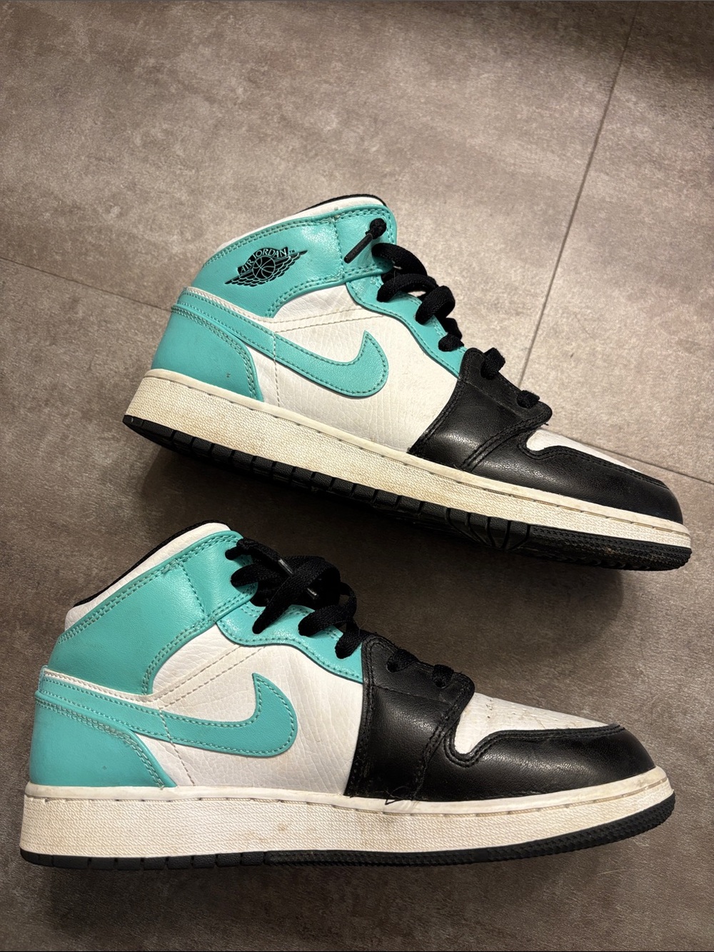 Nike Kids Air Jordan 1 Mid - White/Black/Turquoise 6Y